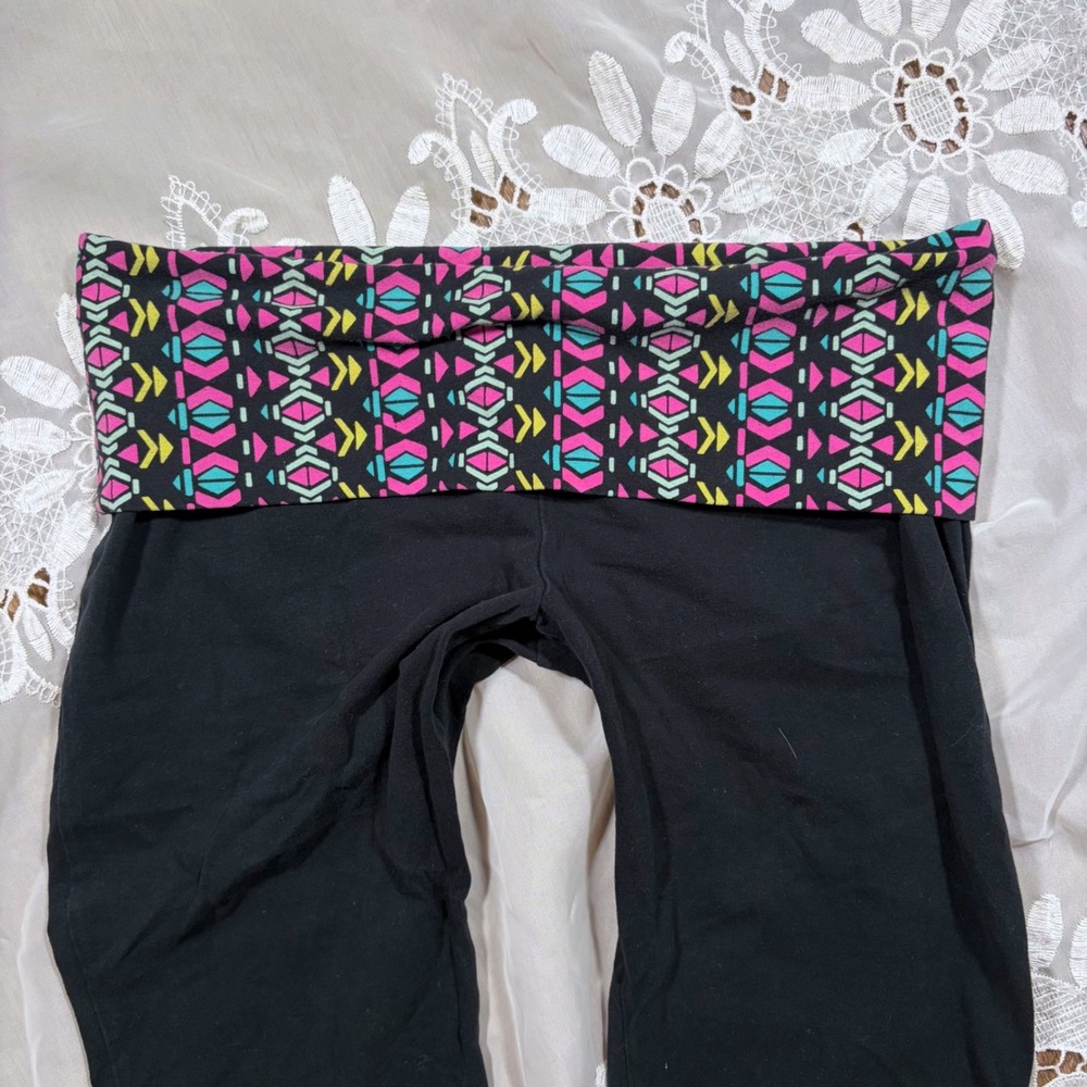 Y2K Fold Over Capris Mossimo Supply Co Yoga Legging Black Geometric M